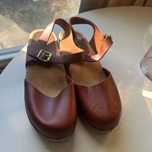 Mia Freja Clogs - Size 40